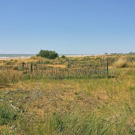 Great With Balcony Апартаменти