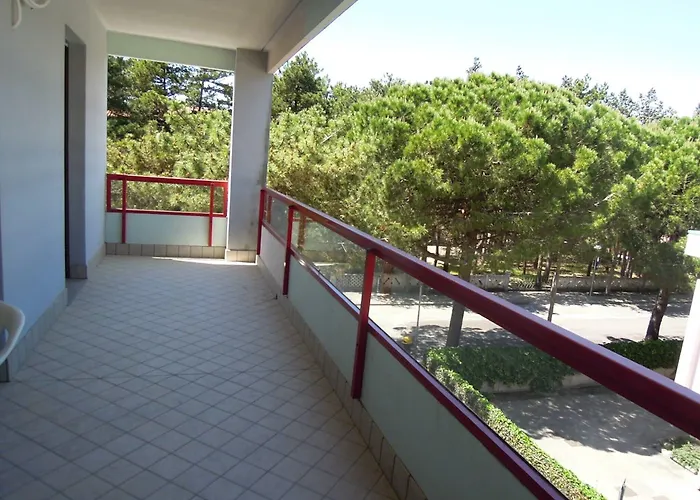 Great With Balcony *