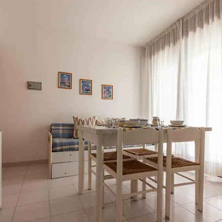 Great With Balcony *