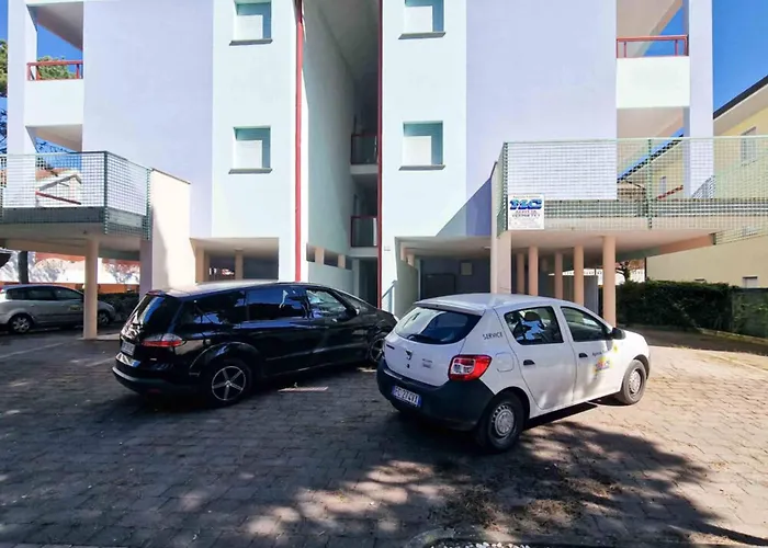 Great With Balcony *